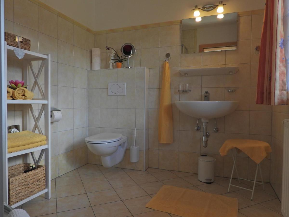 Bio-Bauernhof Einberghof Apartamento Pfarrwerfen Exterior foto