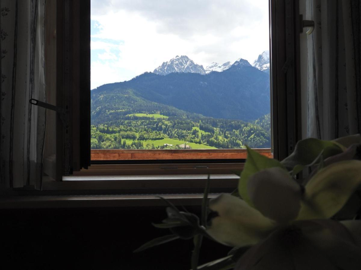 Bio-Bauernhof Einberghof Apartamento Pfarrwerfen Exterior foto