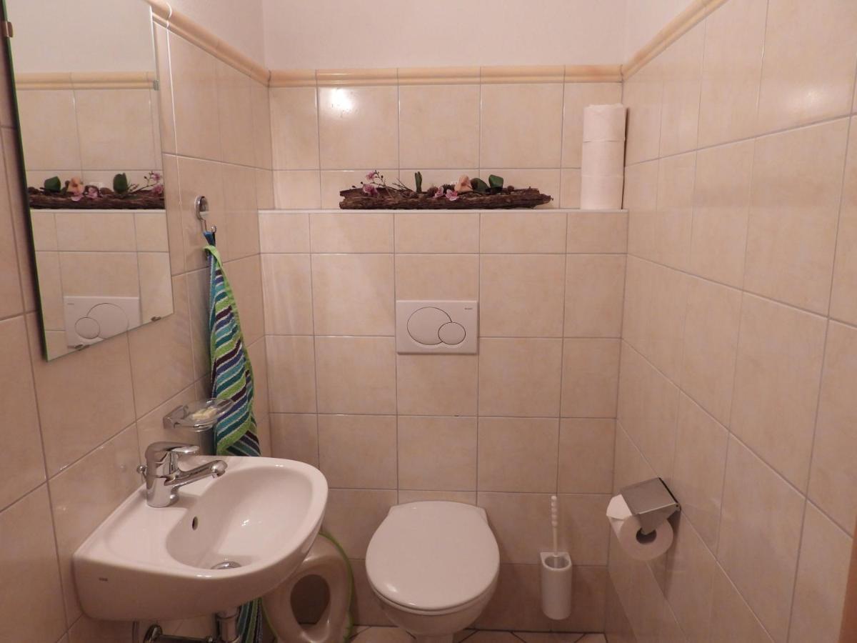 Bio-Bauernhof Einberghof Apartamento Pfarrwerfen Exterior foto