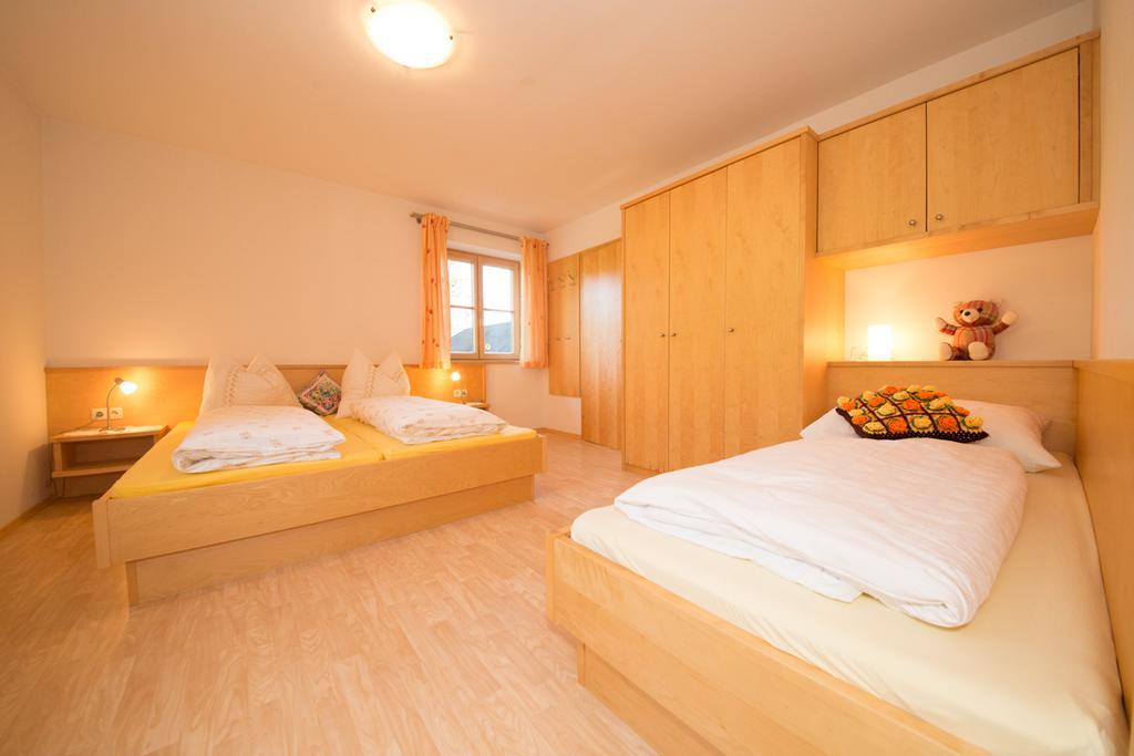 Bio-Bauernhof Einberghof Apartamento Pfarrwerfen Quarto foto